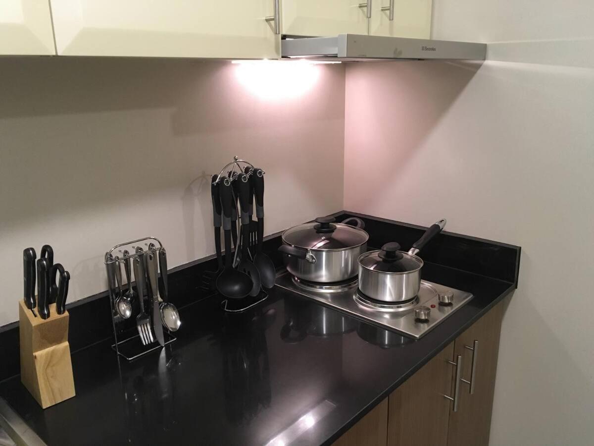 2 Bedroom Condo Apartment Near Naia 3 Pasay City Manilla Buitenkant foto